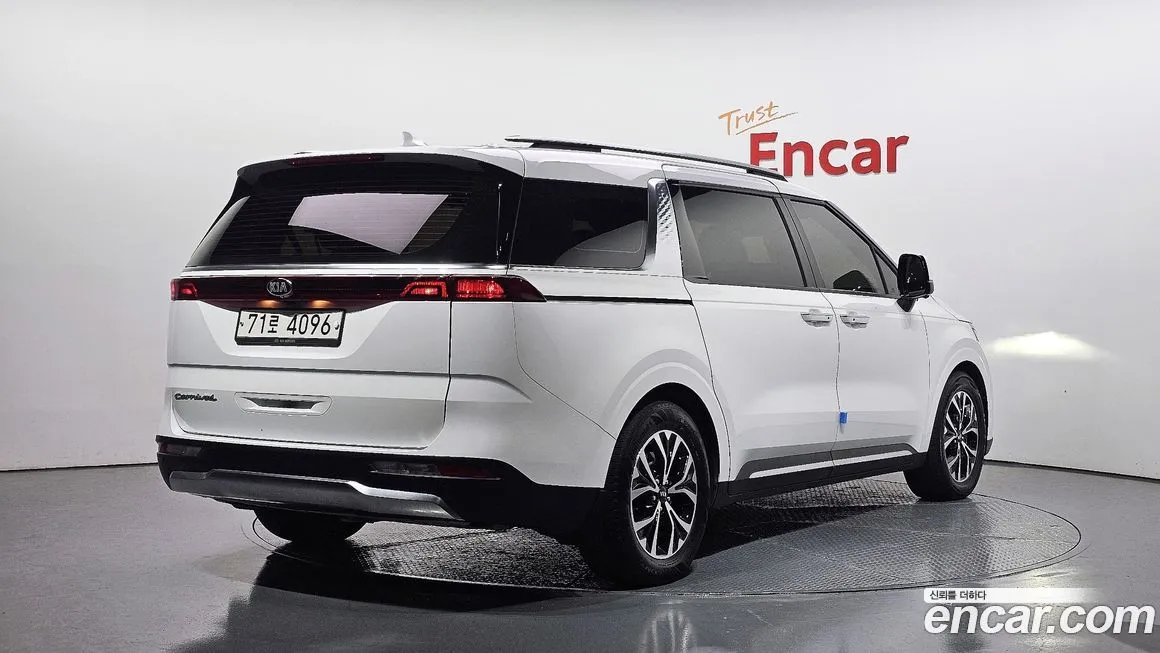 Kia Carnival 2021 из KR, фото 2