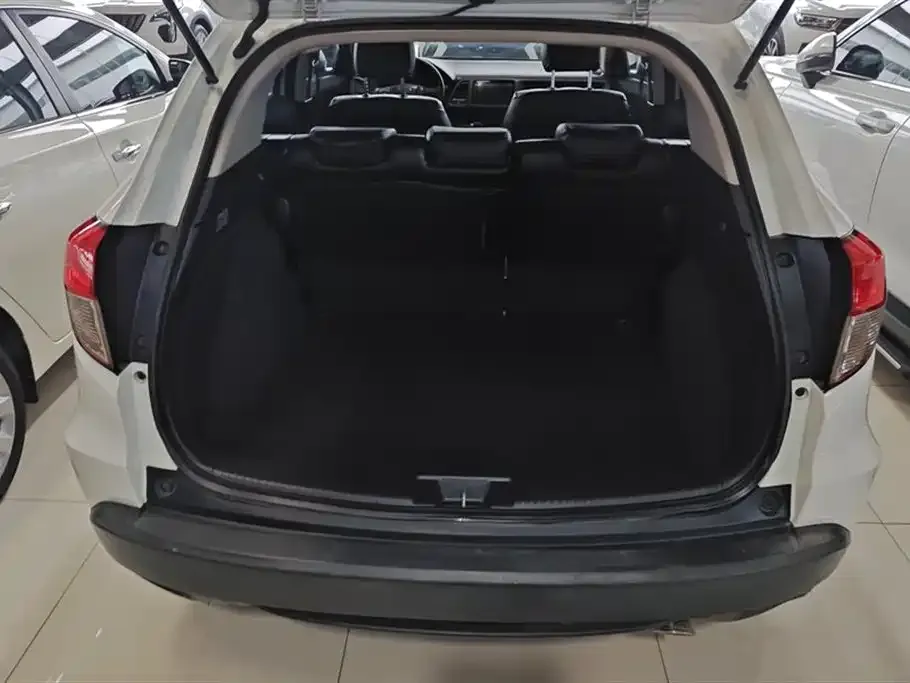 Honda Vezel 2021 из CN, фото 4