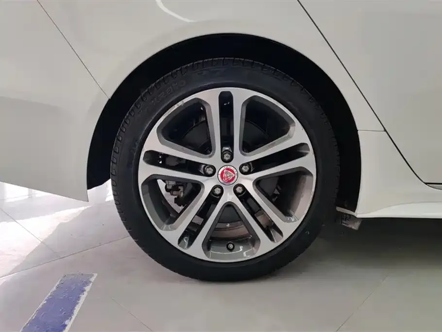 Jaguar XEL 2021 из CN, фото 6