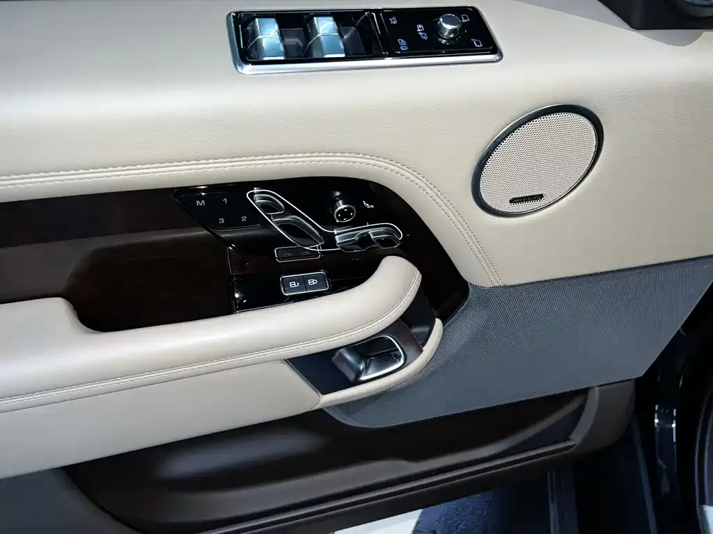 Land Rover Range Rover 2021 из CN, фото 7