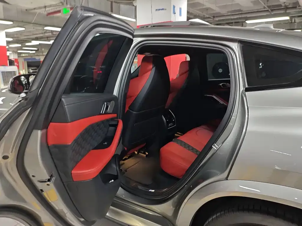 BMW X6 M 2021 из CN, фото 5