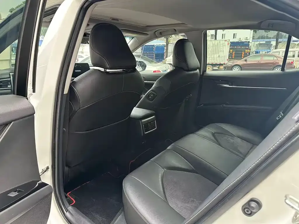 Toyota Camry 2022 из CN, фото 5