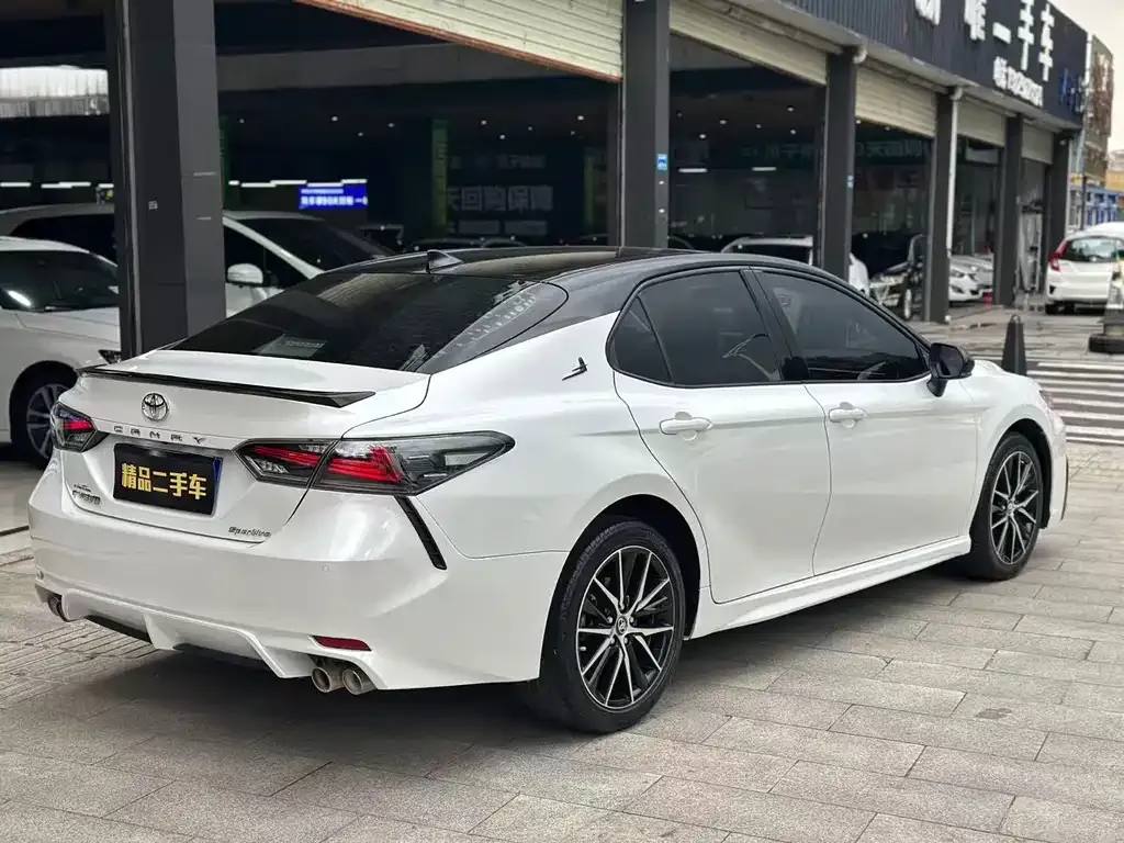 Toyota Camry 2022 из CN, фото 8
