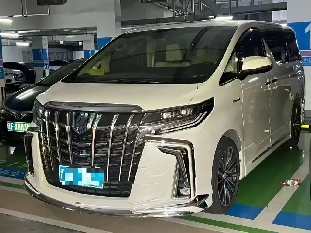 Toyota Alphard 2022 из CN, фото 1