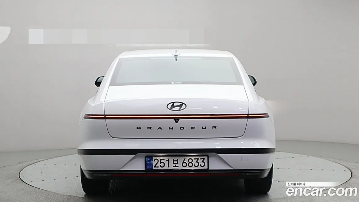 Hyundai Grandeur 2023 из KR, фото 5