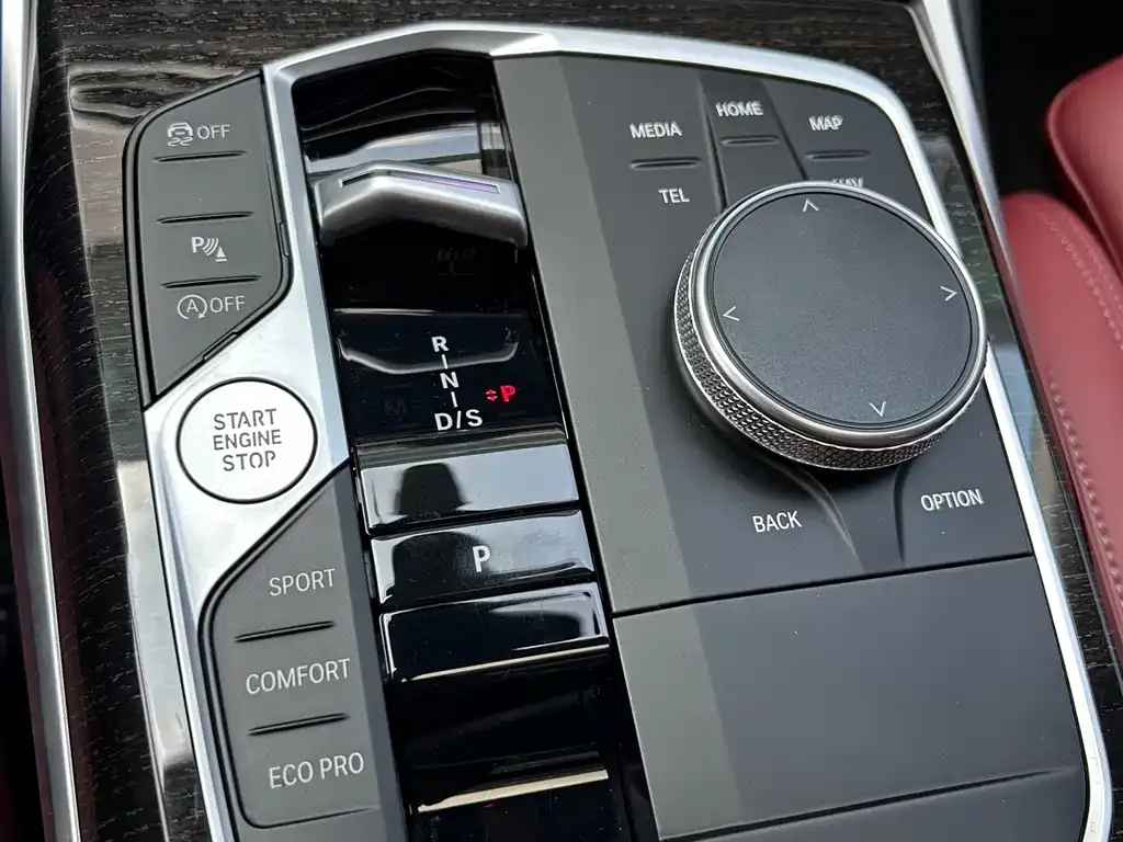 BMW 3 Series 2023 из CN, фото 9