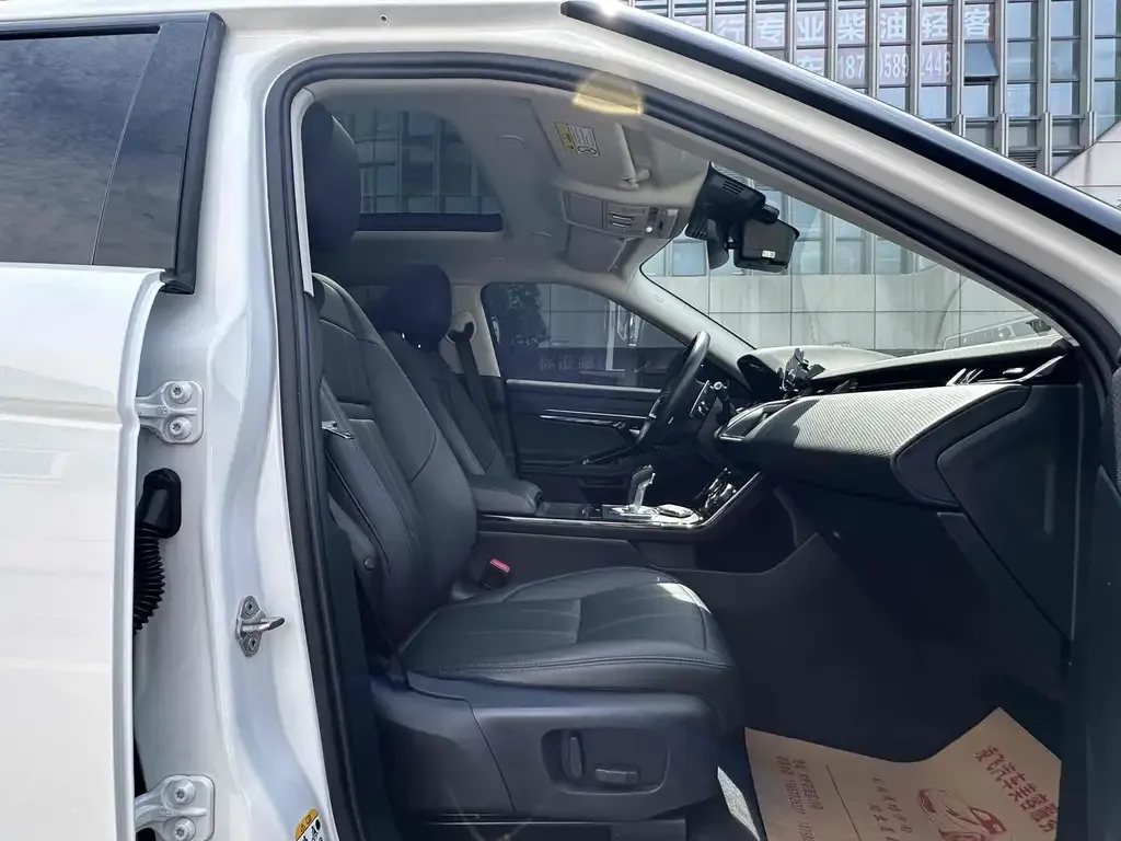 Land Rover Evoque 2024 из CN, фото 10