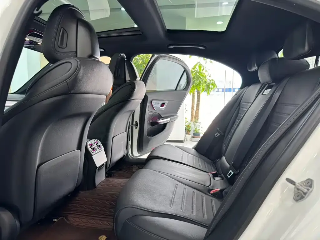 Mercedes-Benz C-Class 2023 из CN, фото 6