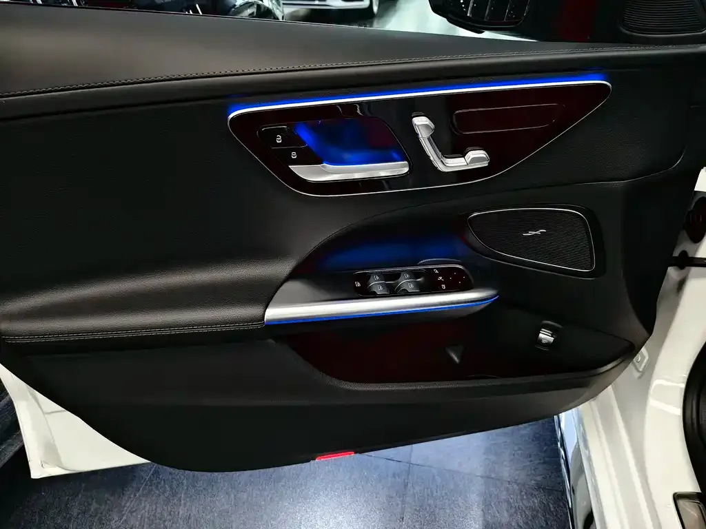Mercedes-Benz C-Class 2023 из CN, фото 7