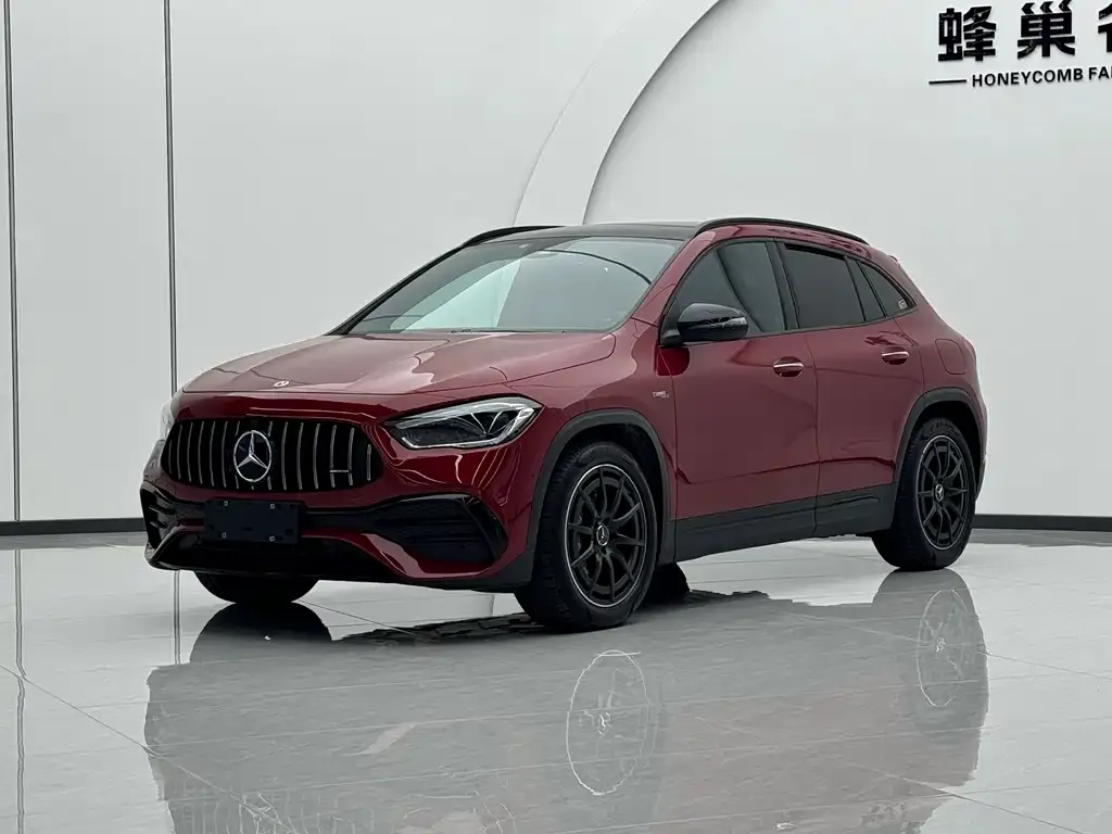 Mercedes-Benz GLA AMG 2023 из CN, фото 1