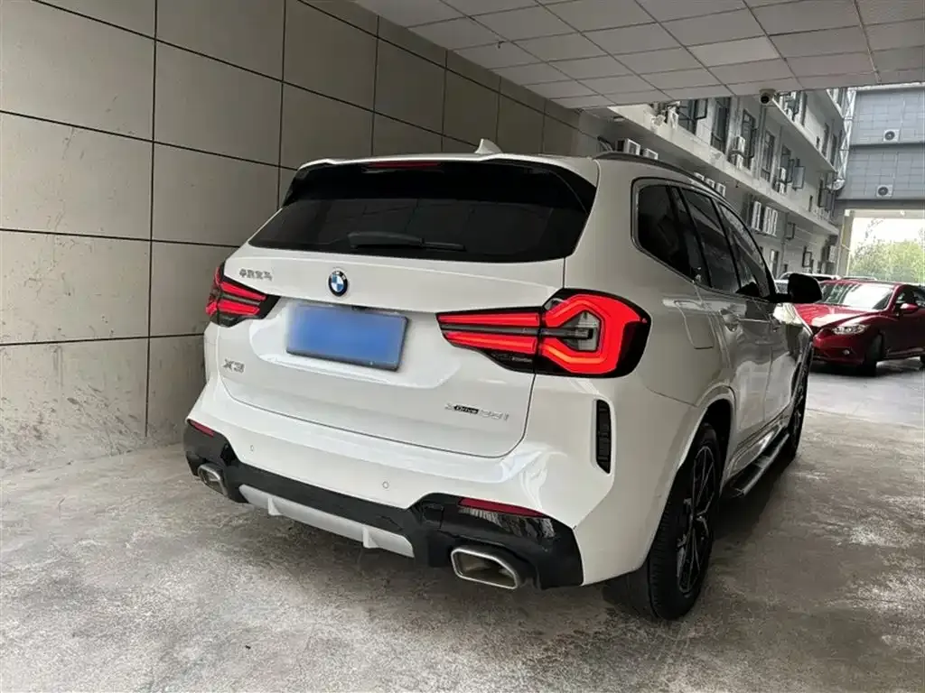 BMW X3 — фото 10