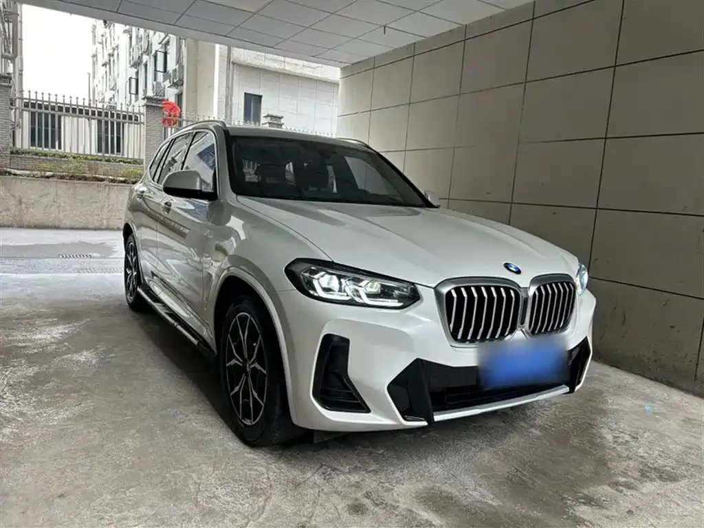 BMW X3 — фото 8
