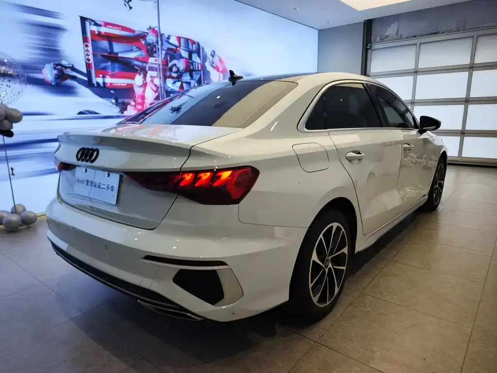 Audi A3 2023 из CN, фото 3