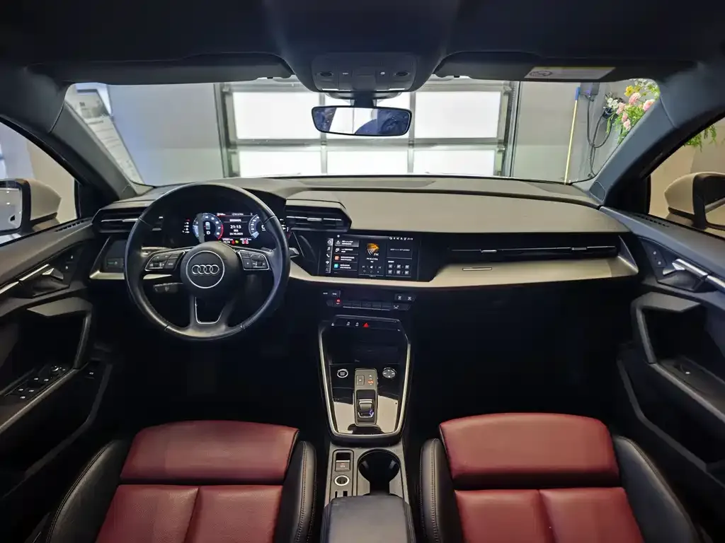 Audi A3 2023 из CN, фото 5