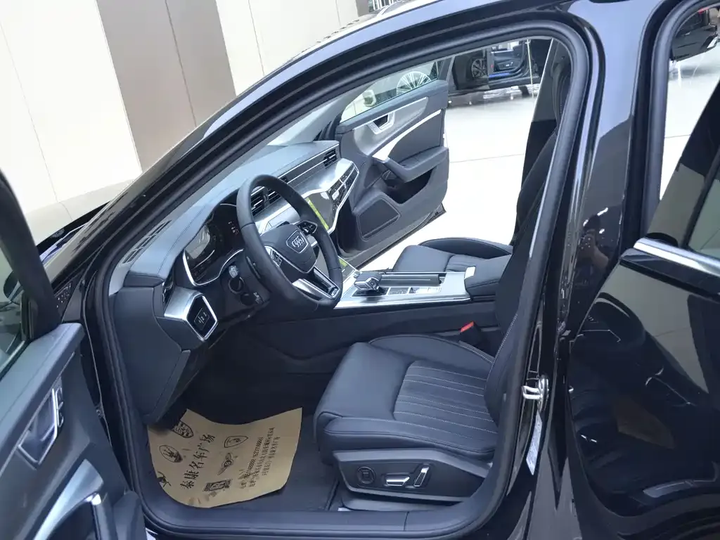 Audi A6L 2025 из CN, фото 4