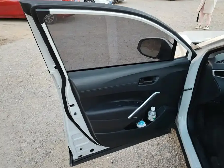Toyota Corolla Cross 2023 из CN, фото 7
