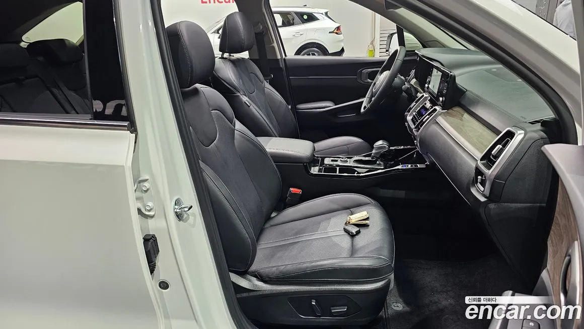 Kia Sorento — фото 10