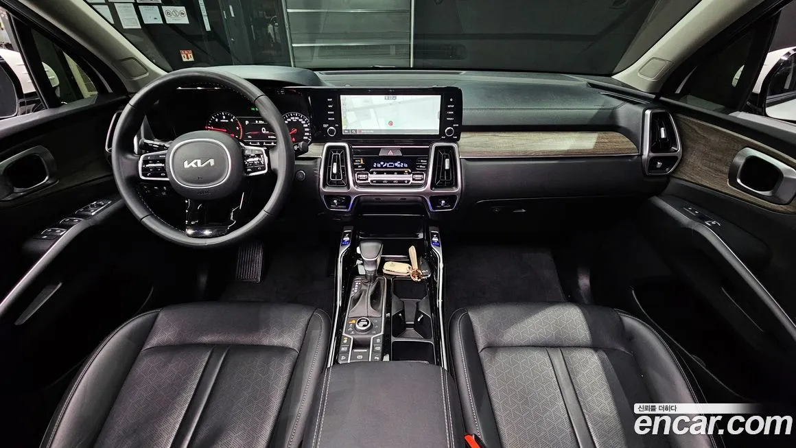 Kia Sorento — фото 7