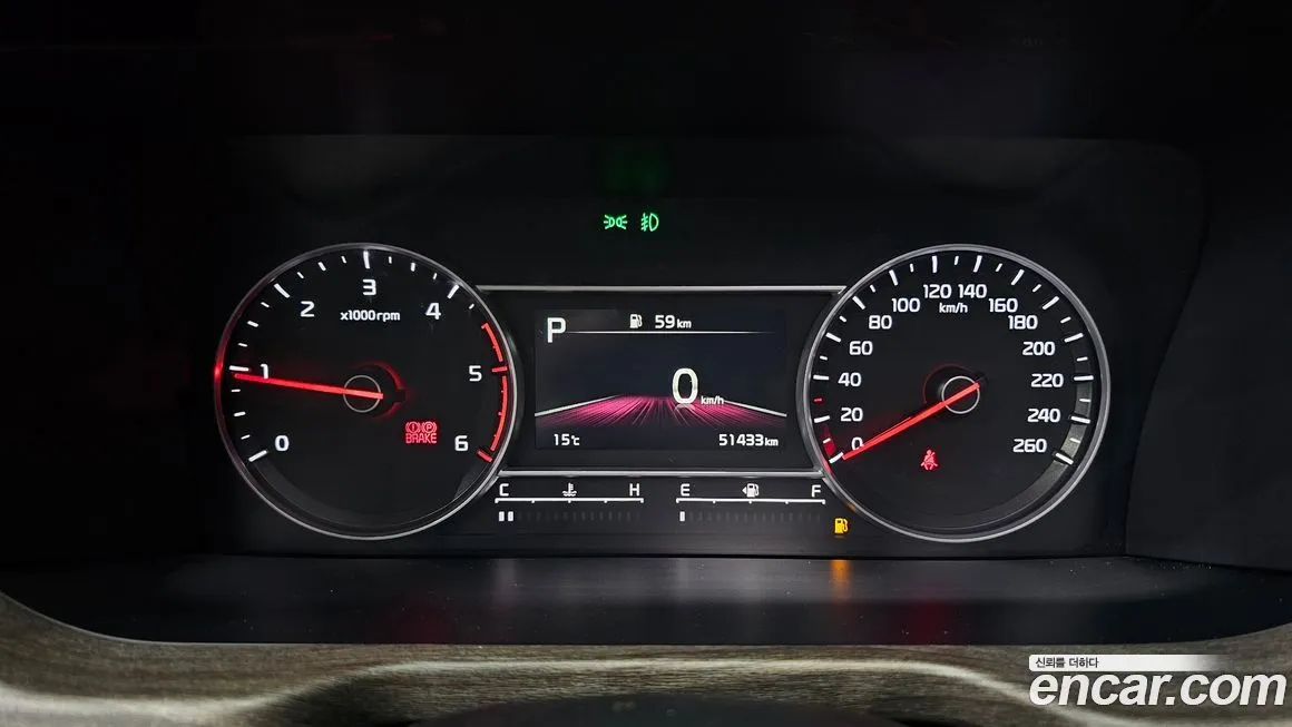 Kia Sorento — фото 8
