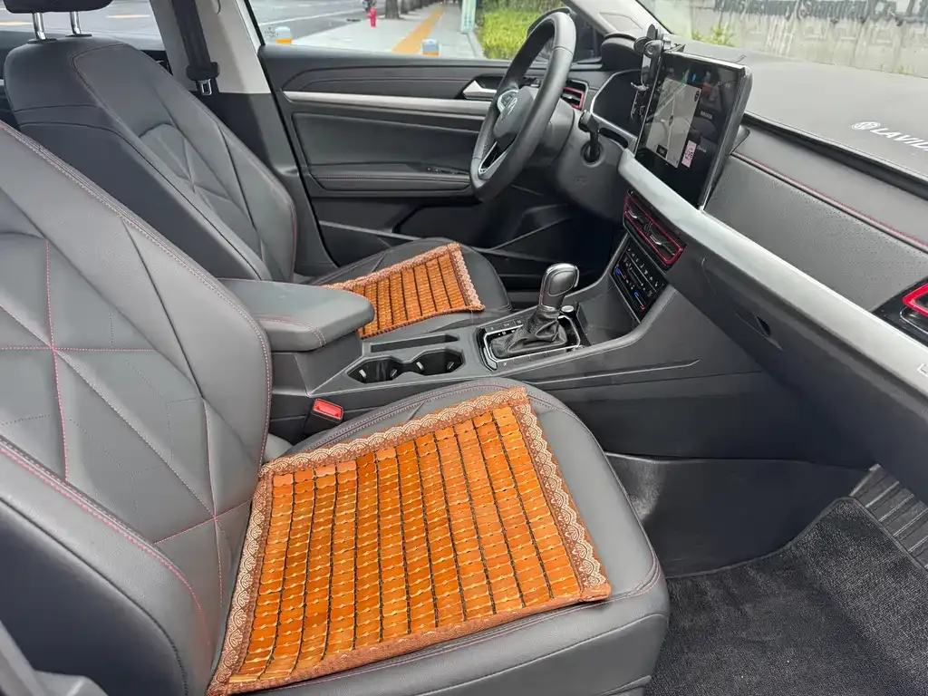 Volkswagen Lavida 2023 из CN, фото 5