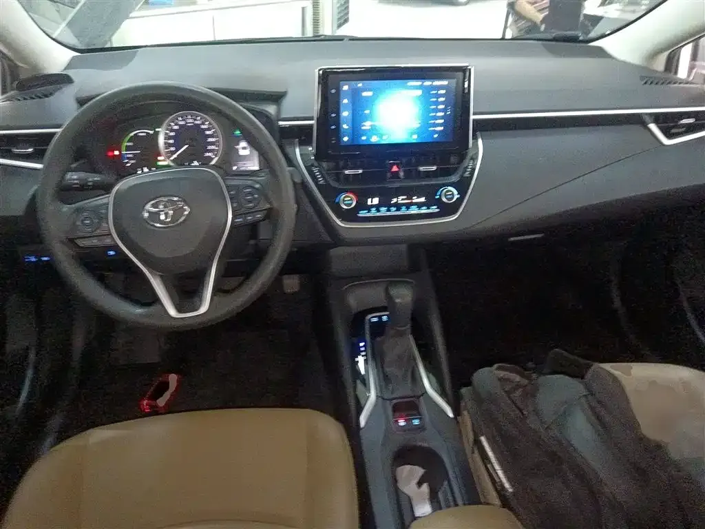 Toyota Corolla 2023 из CN, фото 10