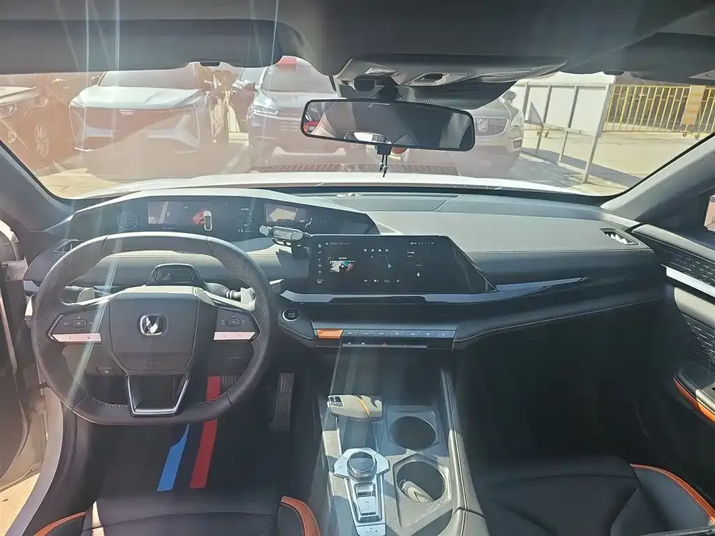 Changan UNI-V 2023 из CN, фото 10