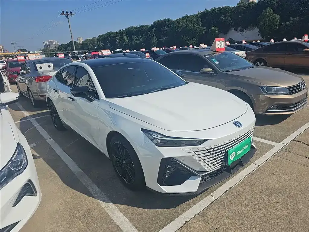 Changan UNI-V 2023 из CN, фото 4