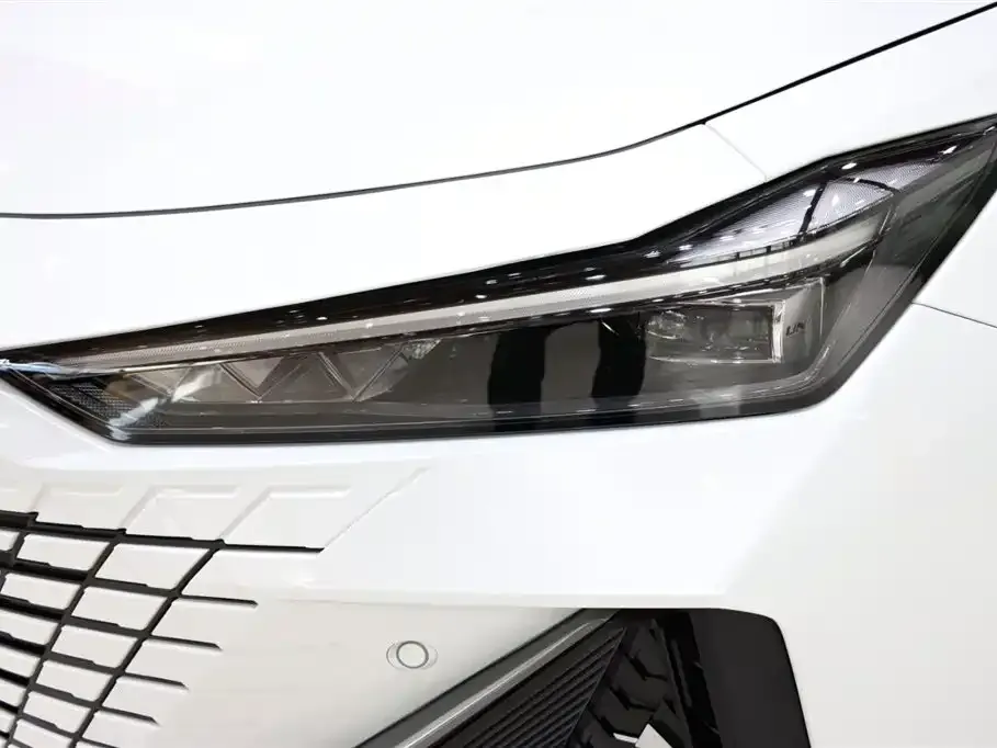 Changan UNI-V 2024 из CN, фото 7