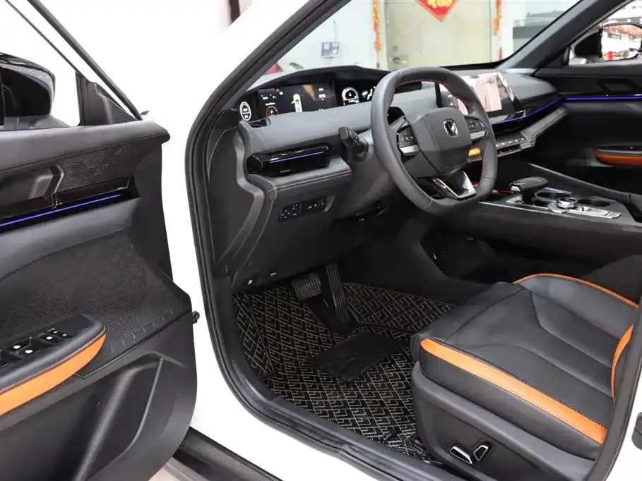 Changan UNI-V 2024 из CN, фото 9