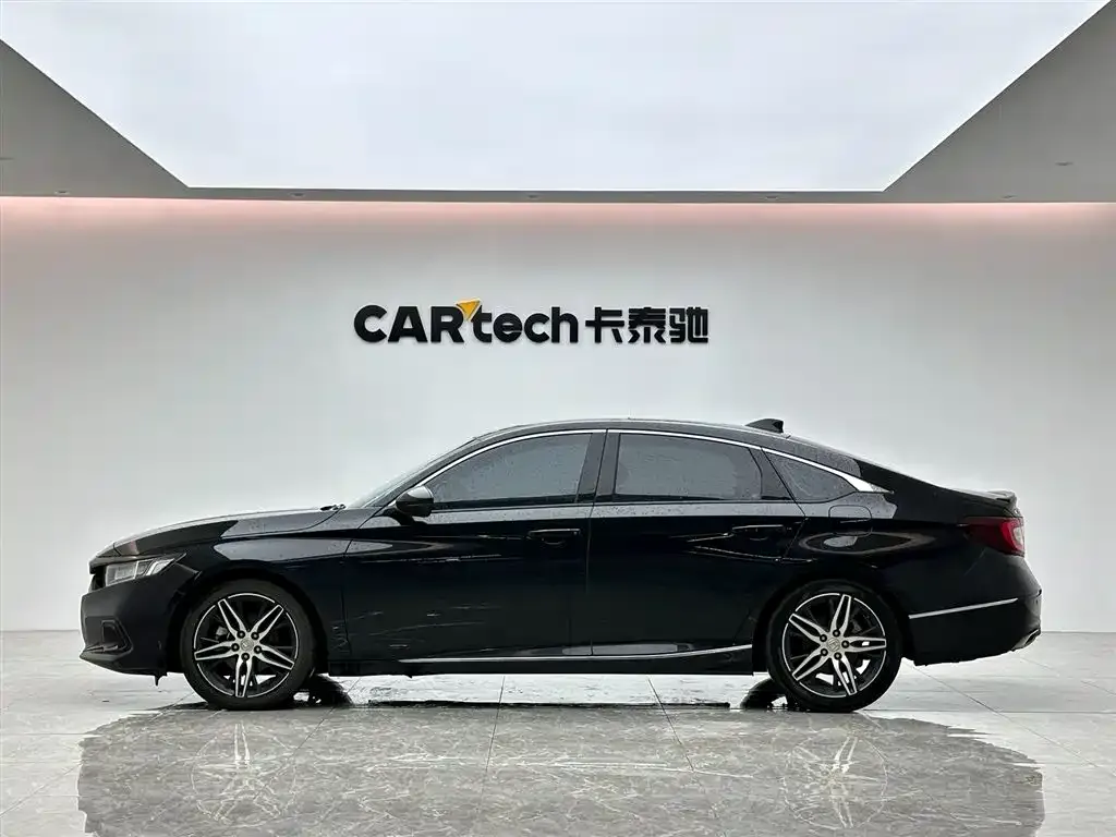 Honda Accord 2023 из CN, фото 2