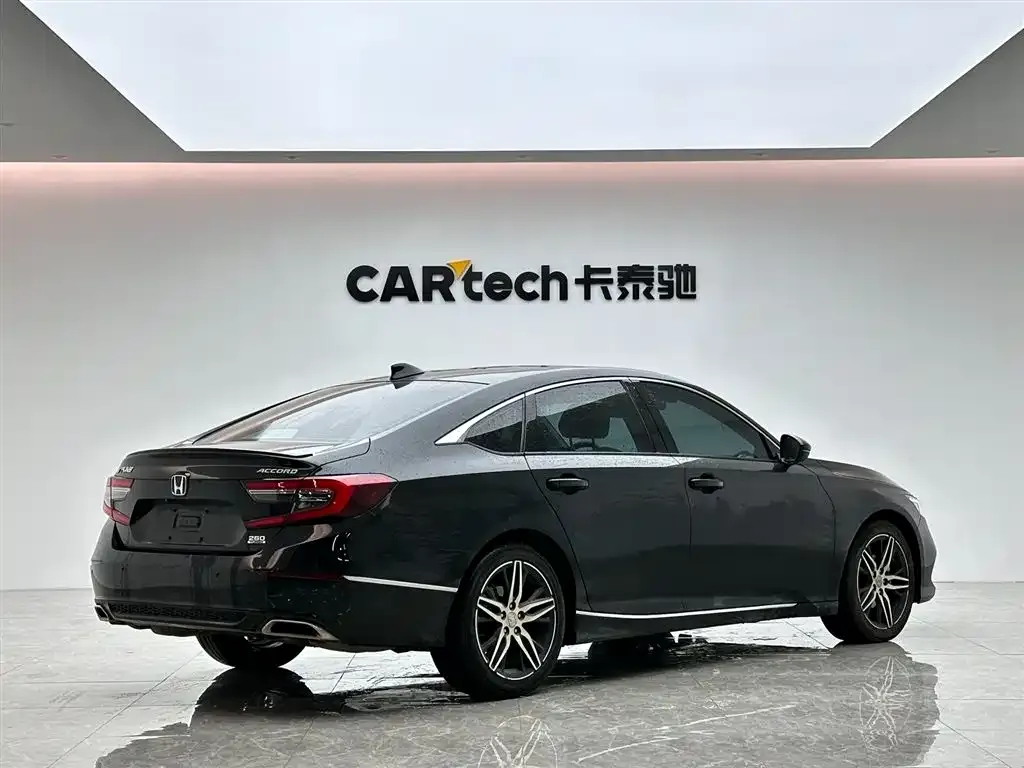 Honda Accord 2023 из CN, фото 5