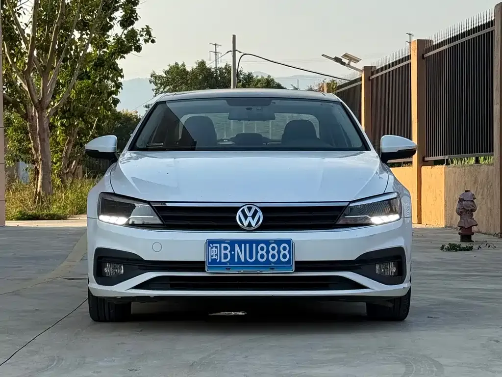 Volkswagen Lamando 2021 из CN, фото 2