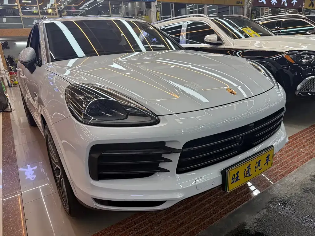 Porsche Cayenne Hybrid 2023 из CN, фото 3