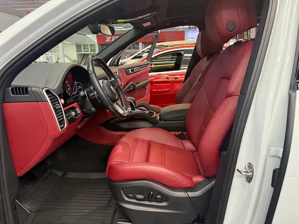 Porsche Cayenne Hybrid 2023 из CN, фото 6