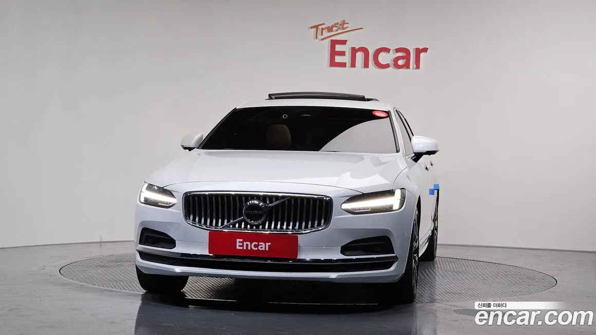Volvo S90 2023 из KR, фото 3