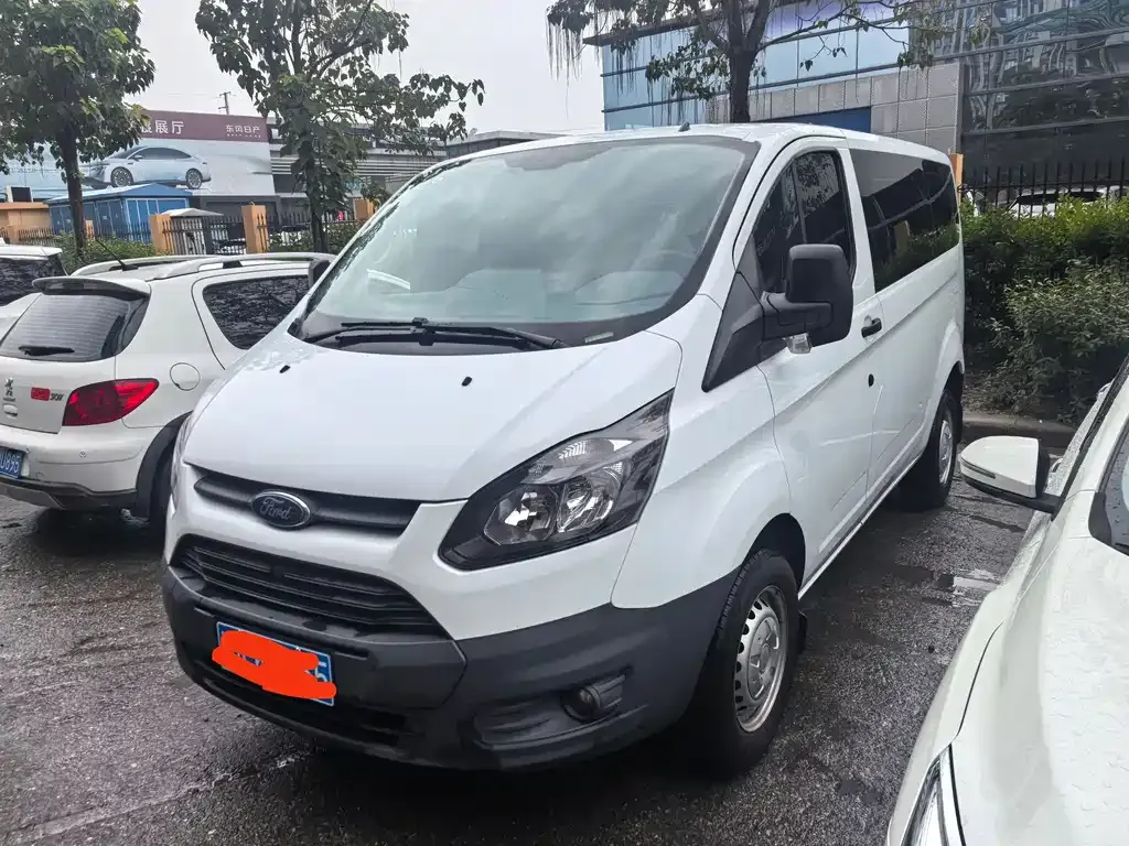 Ford Transit 2022 из CN, фото 1