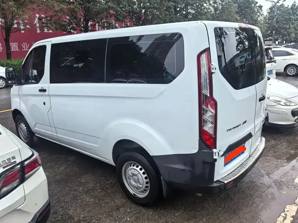 Ford Transit 2022 из CN, фото 3