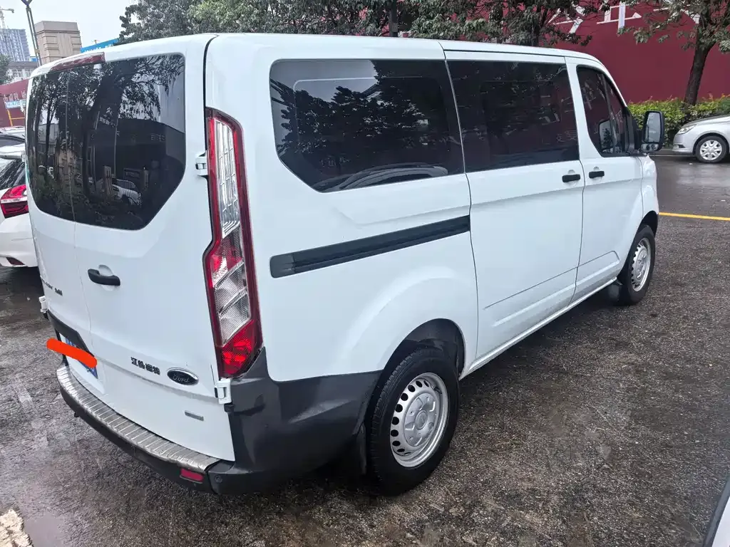 Ford Transit 2022 из CN, фото 4