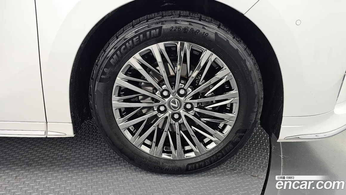 Lexus LM 2025 из KR, фото 5