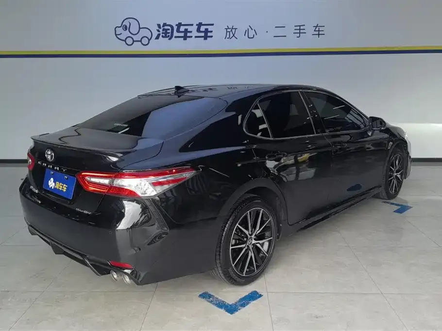Toyota Camry 2021 из CN, фото 3