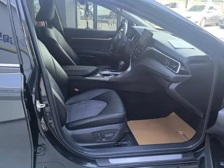 Toyota Camry 2021 из CN, фото 8