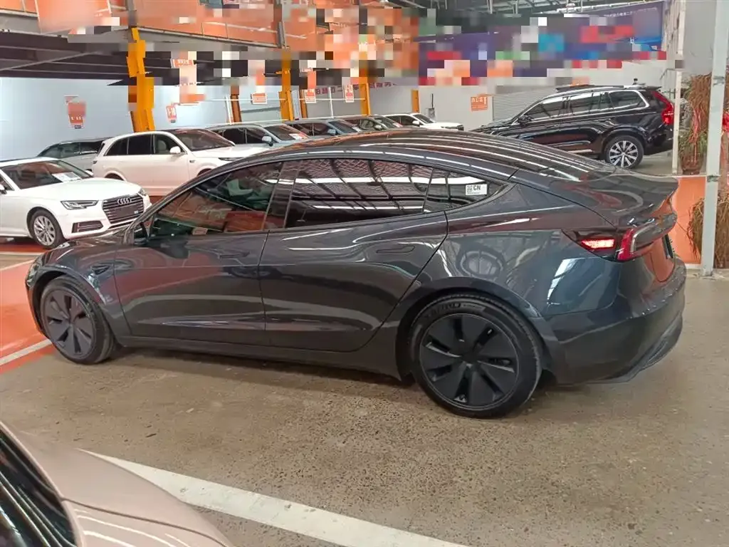 Tesla Model 3 — фото 5