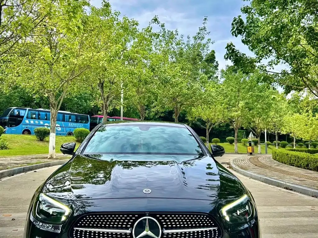 Mercedes-Benz E-Class 2023 из CN, фото 2