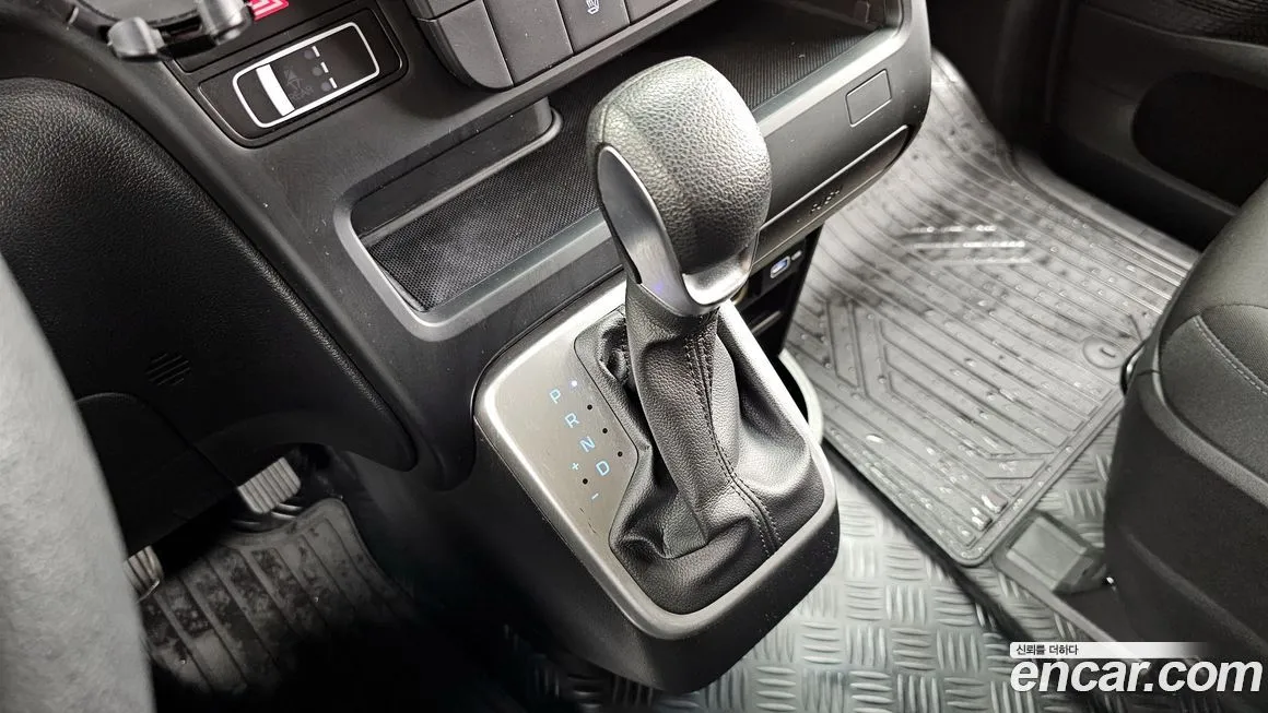 Hyundai Staria 2022 из KR, фото 9