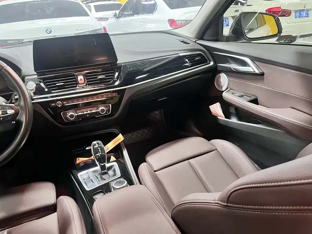 BMW 1 Series 2022 из CN, фото 6