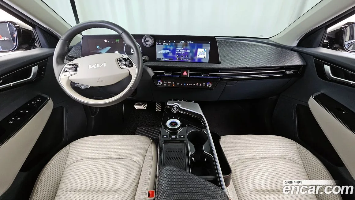 Kia EV6 — фото 7