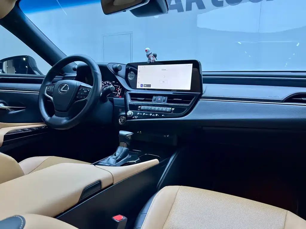 Lexus ES 2023 из CN, фото 10