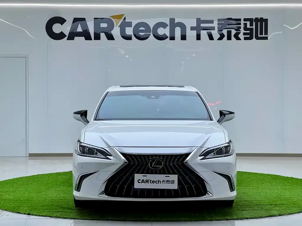 Lexus ES 2023 из CN, фото 7