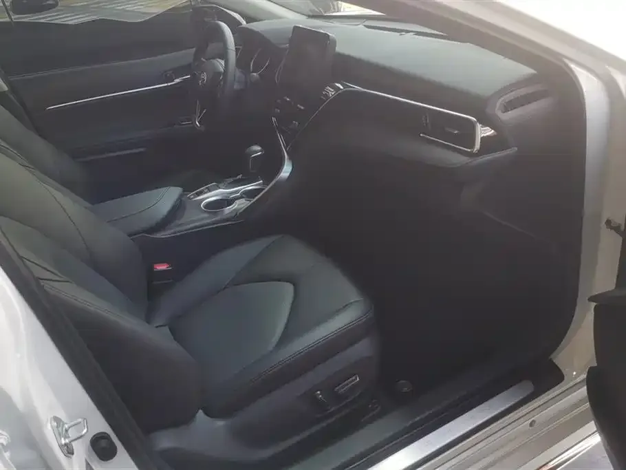 Toyota Camry 2023 из CN, фото 8
