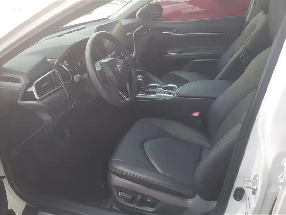 Toyota Camry 2023 из CN, фото 9